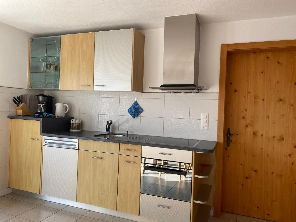 Ferienwohnung in Tschlin mit Panoramablick Exterior foto